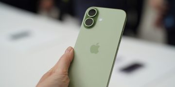 Apples Rekordquartal überschattet von Cooks Warnung vor Chip-Engpässen