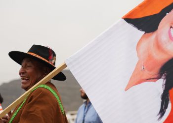Keiko Fujimori als Präsidentin Perus vereidigt