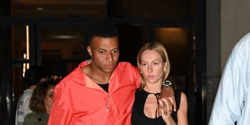 Mbappé und Ester Expósito zeigen ihren Paar-Stil