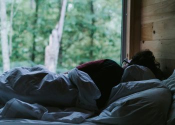 Studie: Schlafprobleme bei Beschäftigten über 50 weit verbreitet